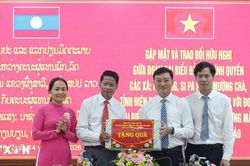 Xây dựng tuyến biên giới Việt Nam-Lào ổn định, hợp tác và phát triển