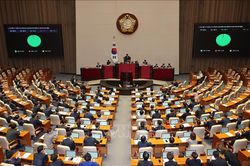 Quốc hội Hàn Quốc điều trần về sai sót bầu cử, bất đồng quanh kiểm phiếu lại