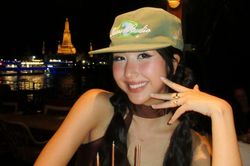 Quỳnh Anh Shyn biến hóa chất chơi với gu thời trang Y2K