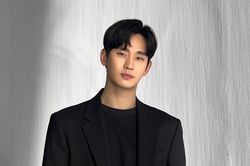 Kim Soo Hyun đ&oacute;n t&iacute;n hiệu t&iacute;ch cực giữa ồn &agrave;o kiện tụng