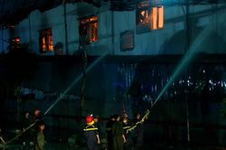 Xuyên đêm dập tắt đám cháy tại khu Công nghiệp Tây Bắc ga (Thanh Hóa)