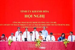 Ban Thường vụ Tỉnh ủy tổ chức Hội nghị k&yacute; cam kết về tr&aacute;ch nhiệm v&agrave; xử l&yacute; tr&aacute;ch nhiệm đối với người đứng đầu, cấp ph&oacute; của người đứng đầu