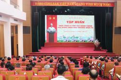 Phường Lào Cai tập huấn thực hiện 4 thủ tục hành chính của Đảng trên môi trường điện tử