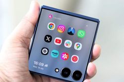 Galaxy Z Flip8 và bước ngoặt màn hình phụ: Samsung sẽ biến màn hình ngoài thành smartphone thu nhỏ?