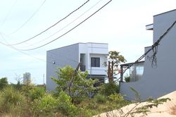 Khu dân cư mới 'sống nhờ' điện tạm