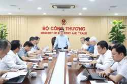 Đẩy nhanh các dự án lưới điện truyền tải để bảo đảm an ninh năng lượng quốc gia