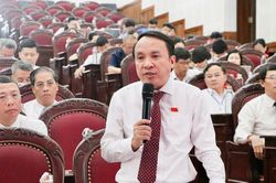 Giảm áp lực hành chính, nâng năng lực cán bộ cấp xã