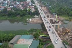 Cầu Mai Lĩnh mới dần th&agrave;nh h&igrave;nh sau một năm thi c&ocirc;ng