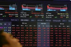 VN-Index lùi về mốc 1.800 điểm dưới áp lực điều chỉnh và rủi ro thuế quan từ thị trường Mỹ
