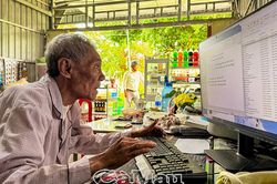 Khi AI trở thành 'người bạn' của cụ ông 80 tuổi