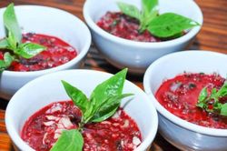 Phù não nguy kịch, người đàn ông phải cấp cứu, thở máy sau 2 ngày ăn tiết canh