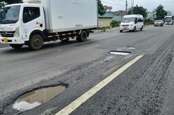 Xuất hiện nhiều ổ g&agrave; tr&ecirc;n Quốc lộ 19, Gia Lai tiếp tục y&ecirc;u cầu khẩn trương khắc phục