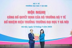 Đại học Y H&agrave; Nội đẩy mạnh khoa học c&ocirc;ng nghệ, hướng tới trung t&acirc;m nghi&ecirc;n cứu y học h&agrave;ng đầu khu vực