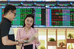 Nhận định chứng khoán 14/7: VN-Index kiểm định vùng hỗ trợ 1.770-1.780 điểm