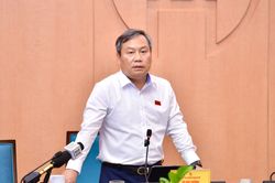 Chủ tịch Hà Nội: Thành phố sẽ xử lý nhanh chóng đất tái định cư cho người dân