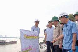 H&agrave; Nội y&ecirc;u cầu c&aacute;c x&atilde;, phường phải r&otilde; phương &aacute;n sơ t&aacute;n người d&acirc;n trong t&igrave;nh huống thi&ecirc;n tai khẩn cấp