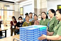 250 suất cơm nhân ái lan tỏa nghĩa tình cựu Thanh niên xung phong phường Yên Hòa