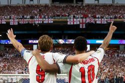 Tuyển Anh chơi tốt ở World Cup 2026, qu&aacute;n rượu, nh&agrave; h&agrave;ng bội thu