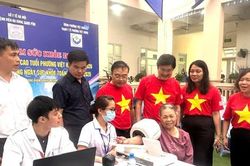 Thực hiện Nghị quyết số 72-NQ/TW của Bộ Chính trị: Đưa chăm sóc sức khỏe nhân dân bước sang giai đoạn phát triển mới Kỳ cuối: Để y tế cơ sở thực sự là tuyến đầu...