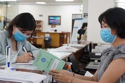 2 nh&oacute;m lao động được đề xuất đưa v&agrave;o diện tham gia bảo hiểm x&atilde; hội bắt buộc