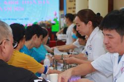 H&agrave; Nội triển khai kh&aacute;m sức khỏe định kỳ miễn ph&iacute; cho người d&acirc;n phường Kim Li&ecirc;n, Nghĩa Đ&ocirc;...