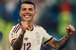 'Người thừa' ở Man City thành cầu thủ hay nhất bán kết World Cup