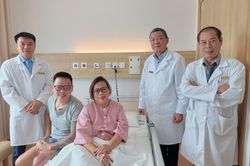Vinmec Đ&agrave; Nẵng mổ cấp cứu loại bỏ khối u buồng trứng khổng lồ cho bệnh nh&acirc;n suy thận