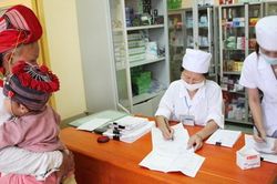 Y tế cơ sở cung ứng dịch vụ chăm s&oacute;c mẹ v&agrave; b&eacute;; tổ chức tập dưỡng sinh;...
