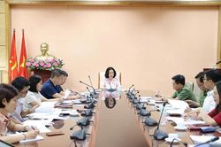 Ho&agrave;n thiện dự thảo Nghị định quy định ch&iacute;nh s&aacute;ch trợ gi&uacute;p x&atilde; hội