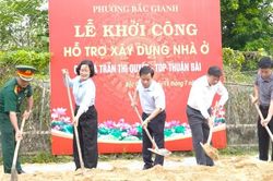 Quảng Trị x&acirc;y mới v&agrave; sửa chữa 3.520 căn nh&agrave; cho người c&oacute; c&ocirc;ng với c&aacute;ch mạng, th&acirc;n nh&acirc;n liệt sĩ v&agrave; nạn nh&acirc;n chất độc h&oacute;a học