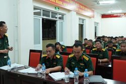 Bộ Tư lệnh Th&agrave;nh phố Hồ Ch&iacute; Minh tổ chức đối thoại với lực lượng t&igrave;m kiếm h&agrave;i cốt liệt sĩ