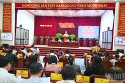 Hội đồng nh&acirc;n d&acirc;n th&agrave;nh phố Cần Thơ tiếp x&uacute;c cử tri sau Kỳ họp thứ 3
