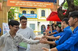 Cho th&iacute; sinh tại điểm thi chuy&ecirc;n Tuy&ecirc;n Quang đăng k&yacute; x&eacute;t tuyển kh&ocirc;ng l&agrave;m giảm cơ hội của th&iacute; sinh kh&aacute;c