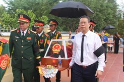 Đ&agrave; Nẵng long trọng tổ chức Lễ viếng, truy điệu v&agrave; an t&aacute;ng 5 h&agrave;i cốt liệt sĩ