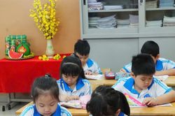 Khảo s&aacute;t nhu cầu mượn s&aacute;ch gi&aacute;o khoa của phụ huynh v&agrave; học sinh trong năm học mới