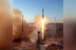 Xem Nga phóng tàu vũ trụ Soyuz có người lái lên ISS