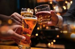 Rượu c&oacute; thể g&acirc;y ung thư, tổn thương n&atilde;o v&agrave; tử vong sớm?