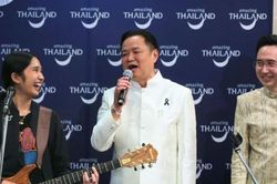 Khi Thủ tướng Thái Lan hòa nhịp cùng rocker trẻ