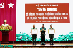 Tỏa s&aacute;ng h&igrave;nh ảnh Bộ đội Cụ Hồ giữa t&acirc;m chấn thảm họa