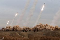 Iran tập kích loạt căn cứ quân sự Mỹ ở Trung Đông