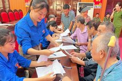 Đo&agrave;n vi&ecirc;n Bắc Ninh đồng h&agrave;nh t&igrave;m lại danh t&iacute;nh liệt sĩ