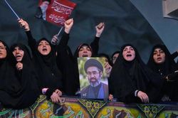 Iran đe dọa chặn to&agrave;n bộ xuất khẩu năng lượng Trung Đ&ocirc;ng