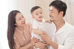Diễn viên Duy Hưng 'Lửa trắng' tổng tài xã hội đen, vào vai ác để dạy con