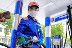 Giá xăng dầu hôm nay 15/7: Dầu thế giới tăng cao, trong nước sắp có giá mới