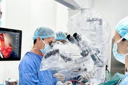 Từ 15/7, tiền trực b&aacute;c sĩ BV Bạch Mai, Việt Đức cao nhất hơn 900.000 đồng/ng&agrave;y