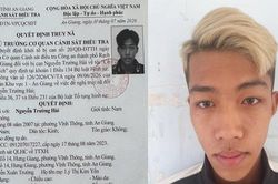 Truy n&atilde; nam thanh ni&ecirc;n mang dao đ&acirc;m học sinh trước cổng trường để b&ecirc;nh em bạn g&aacute;i