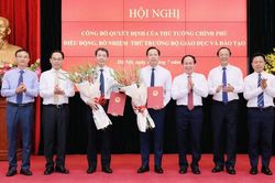 Phân công nhiệm vụ của Bộ trưởng và 5 Thứ trưởng Bộ GD-ĐT