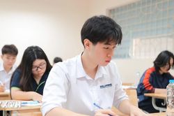 Gần 875.000 thí sinh đăng ký xét tuyển đại học, trên 53% chọn khối ngành STEM