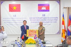 An Giang: Đội K93 quy tập 81 h&agrave;i cốt liệt sỹ tại tỉnh Kampong Speu của Campuchia