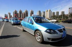 'Lá chắn' của Trung Quốc trước cú sốc giá dầu do tắc nghẽn ở eo biển Hormuz